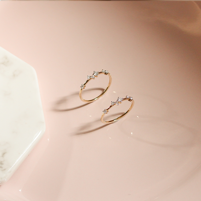 Scatter diamond ring